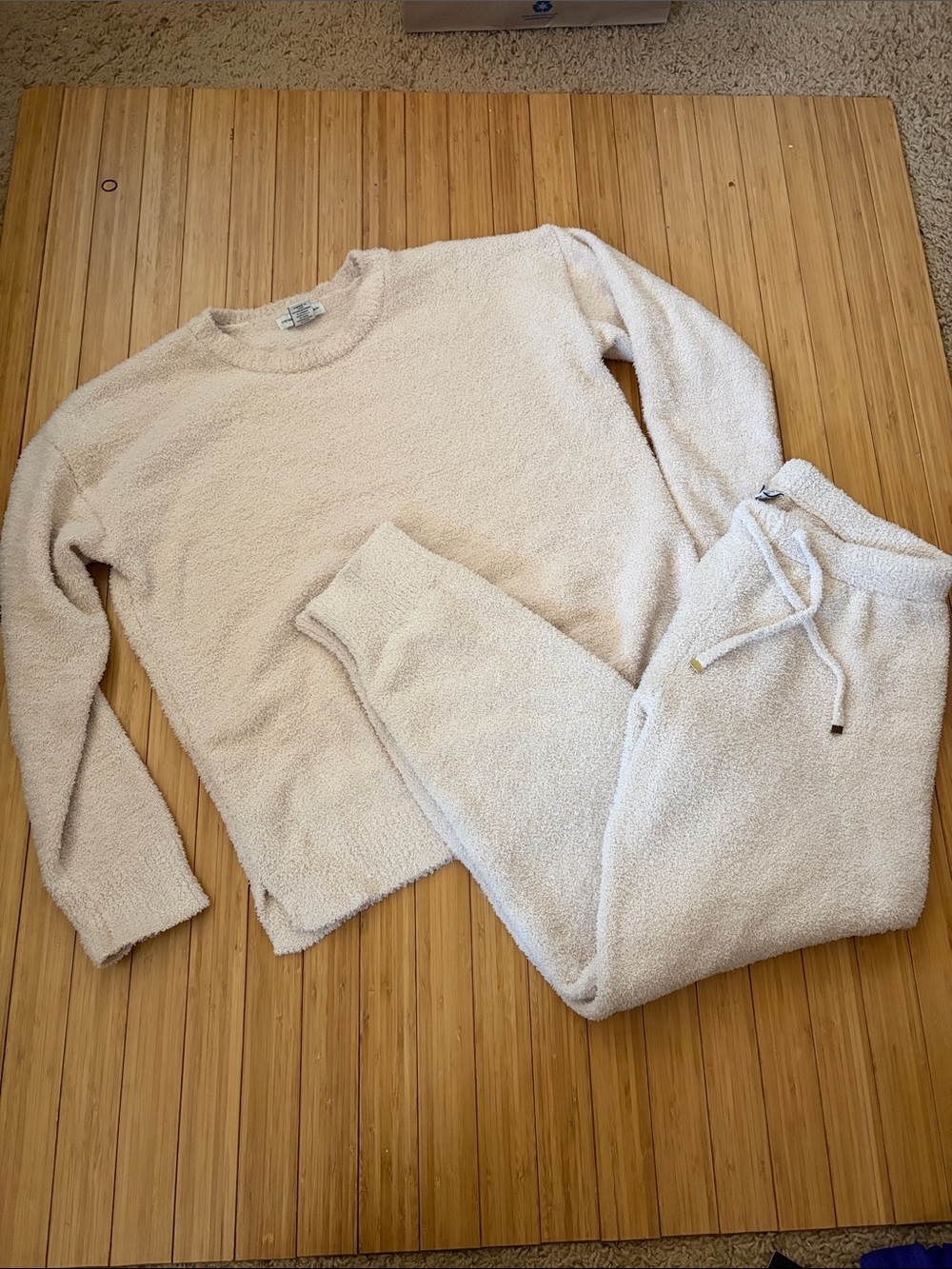 Cupcakes and cashmere Sherpa set